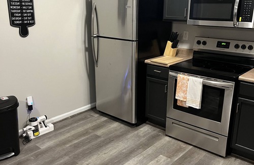 Westover House | Comfy 2 Bedroom 2.5 bath Downtown Fayetteville