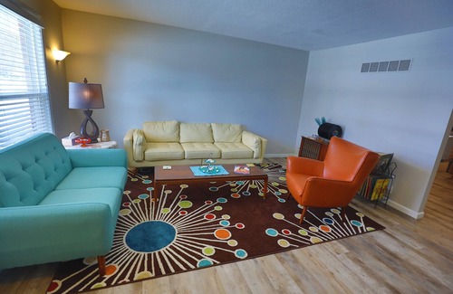 Lincoln House | Comfy 2-story home in a quiet, safe neighborhood, perfect for families.