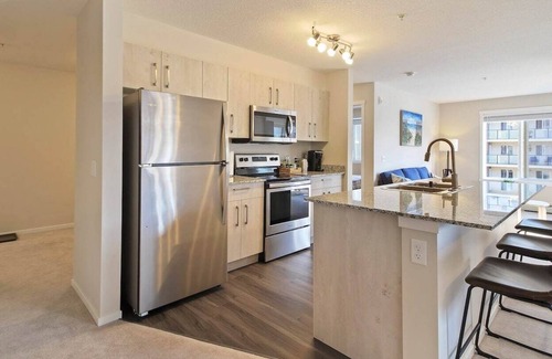 Calgary Condo | Comfy 2BR+2BathCondo near Airport+AC+HeatedParking