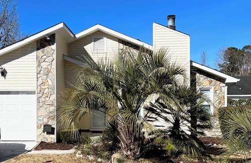 Socastee House | Comfy 3BR Hidden Gem in a perfect quiet location.