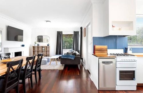 Mosman Park House | Comfy 60's era 3 Bedroom Entire home