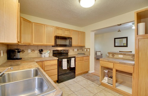 Westside House | Comfy Albuquerque Townhome < 6 Mi to Downtown