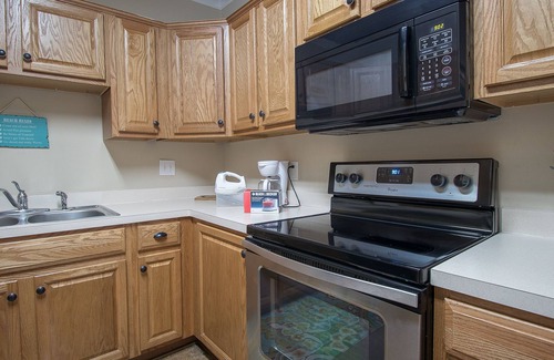 Gulfport Cottage | Comfy and Cozy 5 min walk to the Gulf in Historic District