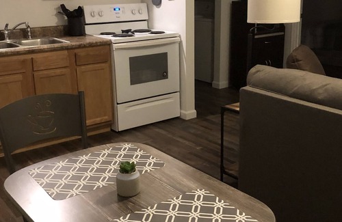 Nelsonville Apartment | Comfy and Cute