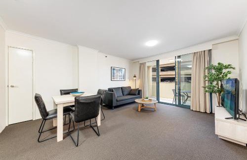 Haymarket Apartment | Comfy and Spacious 1B Sydney CBD Apartment in Central