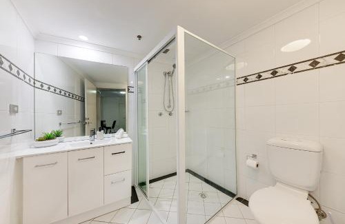 Haymarket Apartment | Comfy and Spacious 1B Sydney CBD Apartment in Central
