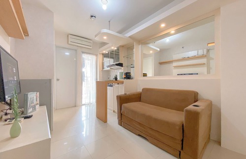 Jatinegara Apartment | Comfy and Strategic 1BR with Extra Room at Bassura City Apartment