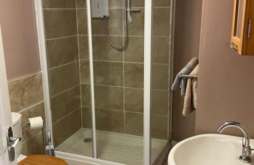 Treator Apartment | Comfy and welcoming 2 bedroom Annex.