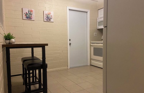 Encanto Apartment | Comfy APT near PHX Children's Hospital. Pet friendly.