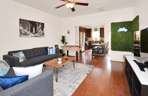 Garden Oaks House | Comfy beautiful home, minutes from heights/downtown