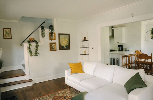 Hyde Park House | Comfy Boho Escape in Hyde Park
