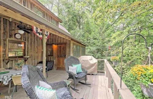 Lakemont House | Comfy Cabin near Lake Rabun