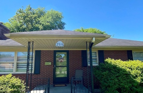Owensboro House | Comfy! Carmel Cottage Centrally Located