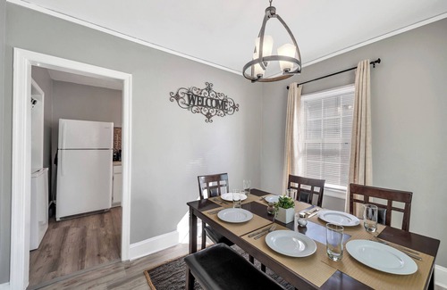 Sylvan Hills House | Comfy & Charming Home Near Downtown Atlanta. Close to lots of stuff!