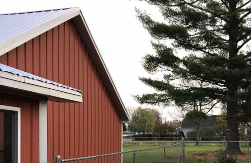 Stoddard House | Comfy, Clean and River view with lots to do.