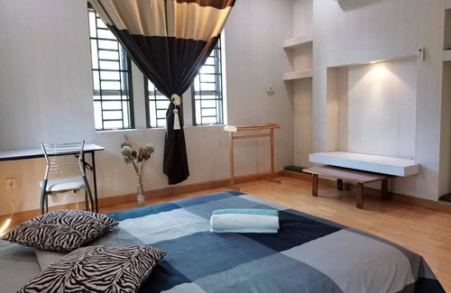 Taman Mount Austin House | Comfy Corner House Mount Austin