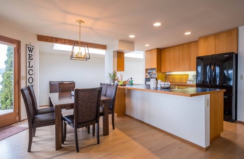 Belfair House | Comfy & Cozy 3 Bedrooms on Belfair Waterfront