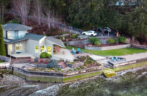 Belfair House | Comfy & Cozy 3 Bedrooms on Belfair Waterfront
