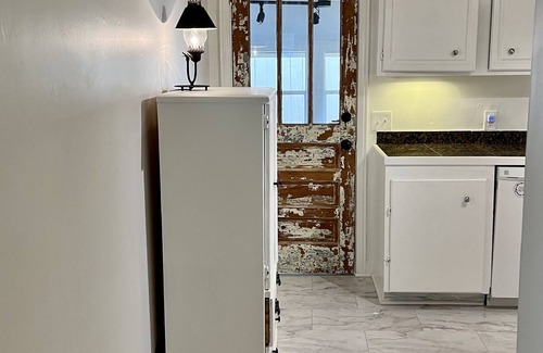 Greenville House | Comfy Cozy Quaint Home