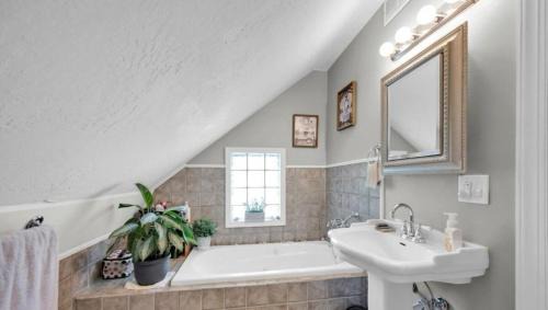 Mooresville House | Comfy Cozy