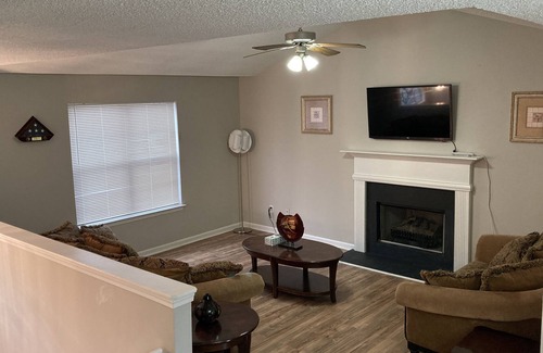 Acworth House | Comfy Getaway 3- Bedroom House