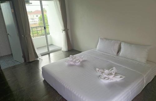 Racha Thewa Apartment | Comfy Hotels Suvarnabhumi Airport