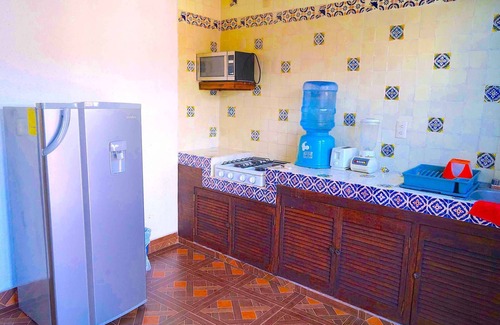 Del Cerrillo House | Comfy 4 Bedroom Town House Garden Market Area