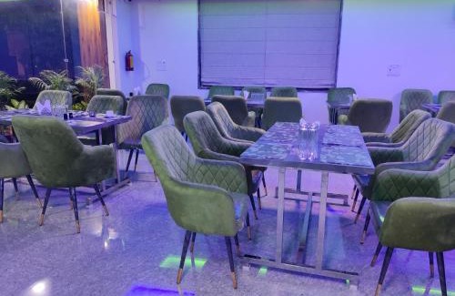 Mayapur Hotel | Comfy Nature Stay - SK Grand