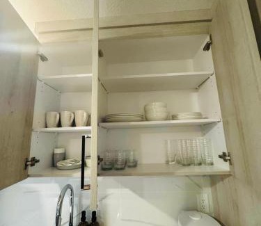Calgary House | Comfy Neutral Living Free Parking