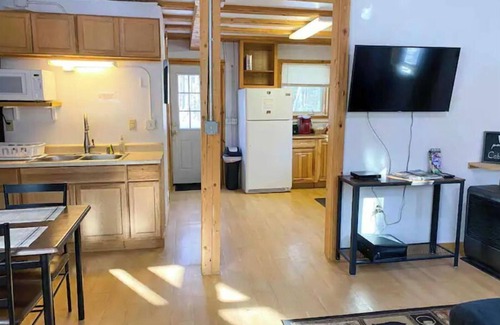 Ester Cabin | Comfy/Private Alaskan Log Cabin 2