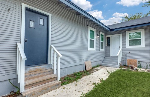 Beacon Hill House | Comfy Private Room w/Bathroom Close to Riverwalk/Attractions