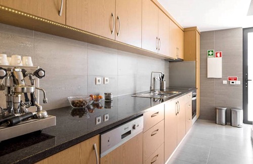 Tondela Other | Comfy renovated farmhouse 9 p -or 11 p- with pool & airco. Private. Mountainview