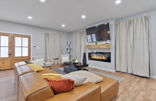 Near Eastside House | Comfy Room Downtown Indy