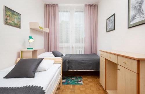 Saska Kepa Apartment | Comfy & Spacious Apartment Warsaw by Noclegi Renters