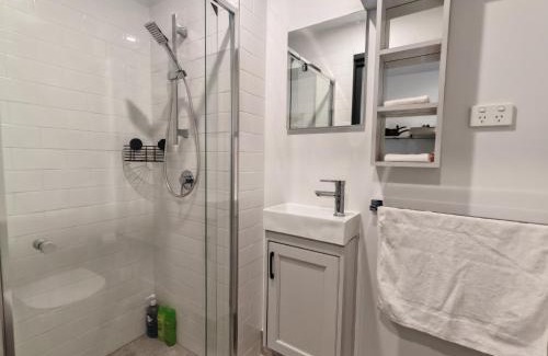 Burwood Apartment | Comfy studio in Burwood
