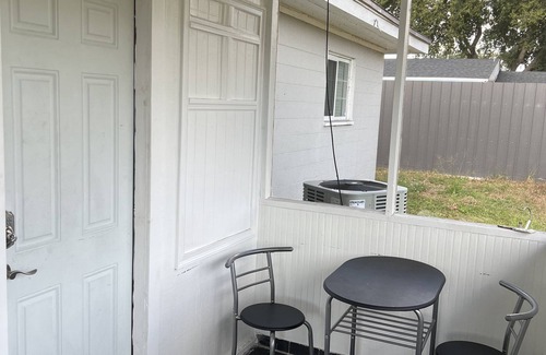 Azalea Park Apartment | comfy studio near Orlando airport