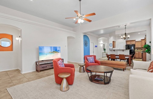 Las Cruces House | Comfy SW Home with Private Yard & Mountain Views!