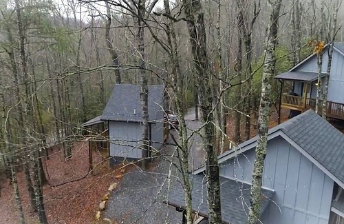 Topton Cabin | Comfy Tiny Cabin Near Lake Nantahala and the Great Smoky Mountains
