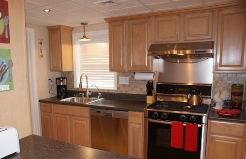 Fertility House | Comfy Townhome nearby Dutch Wonderland, Farms, & Tanger/Rockvale Outlets