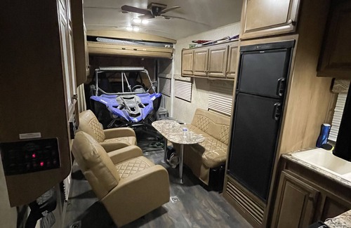 Yuma House | Comfy Toy Hauler