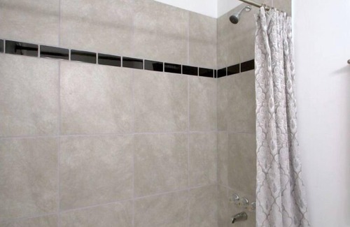 Urbana House | Comfy Urbana Home and amenities for ILLINI visit