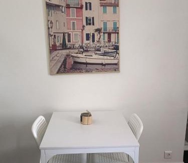 Martigues Apartment | Comme chez Soi