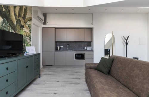 Guastalla Apartment | Commenda 35 C