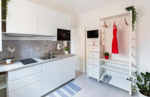 Guastalla Apartment | Commenda White Studio