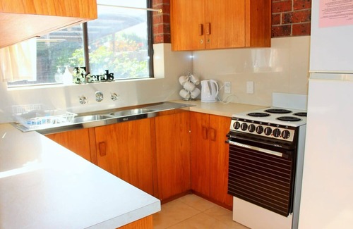 Port Elliot Apartment | Commodore 2, 2-18 Basham Pde, Port Elliot