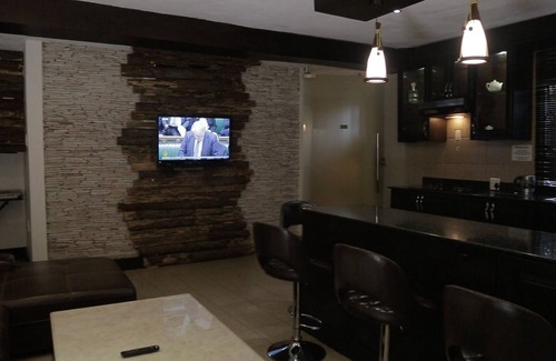 Entebbe Hotel | Commonlens Hotel