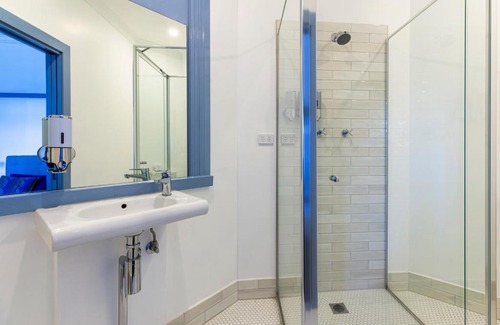 Cooks Hill Hotel | Commonwealth Hotel