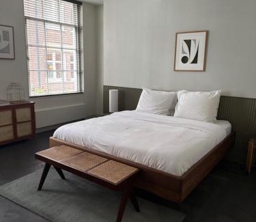 De Weteringschans Bed & Breakfast | COMMUNE suites