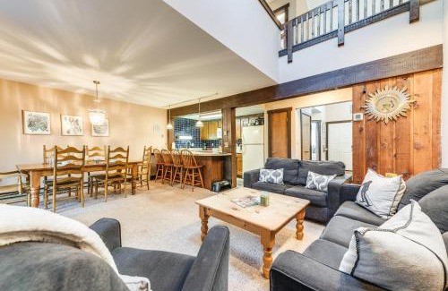 Lake Harmony House | Community Beach Access Lake Harmony Townhome