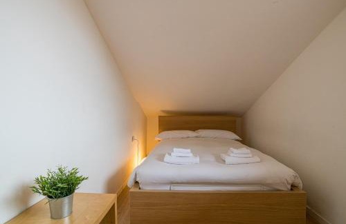Como Apartment | Como City Center Apartments!